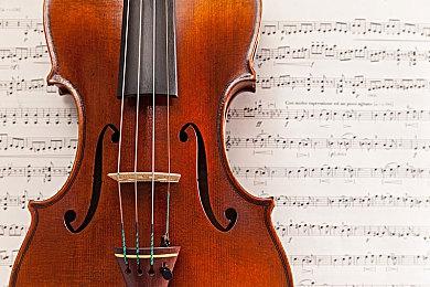 探险解谜《永不孤单2》首次公开预计2024年发售